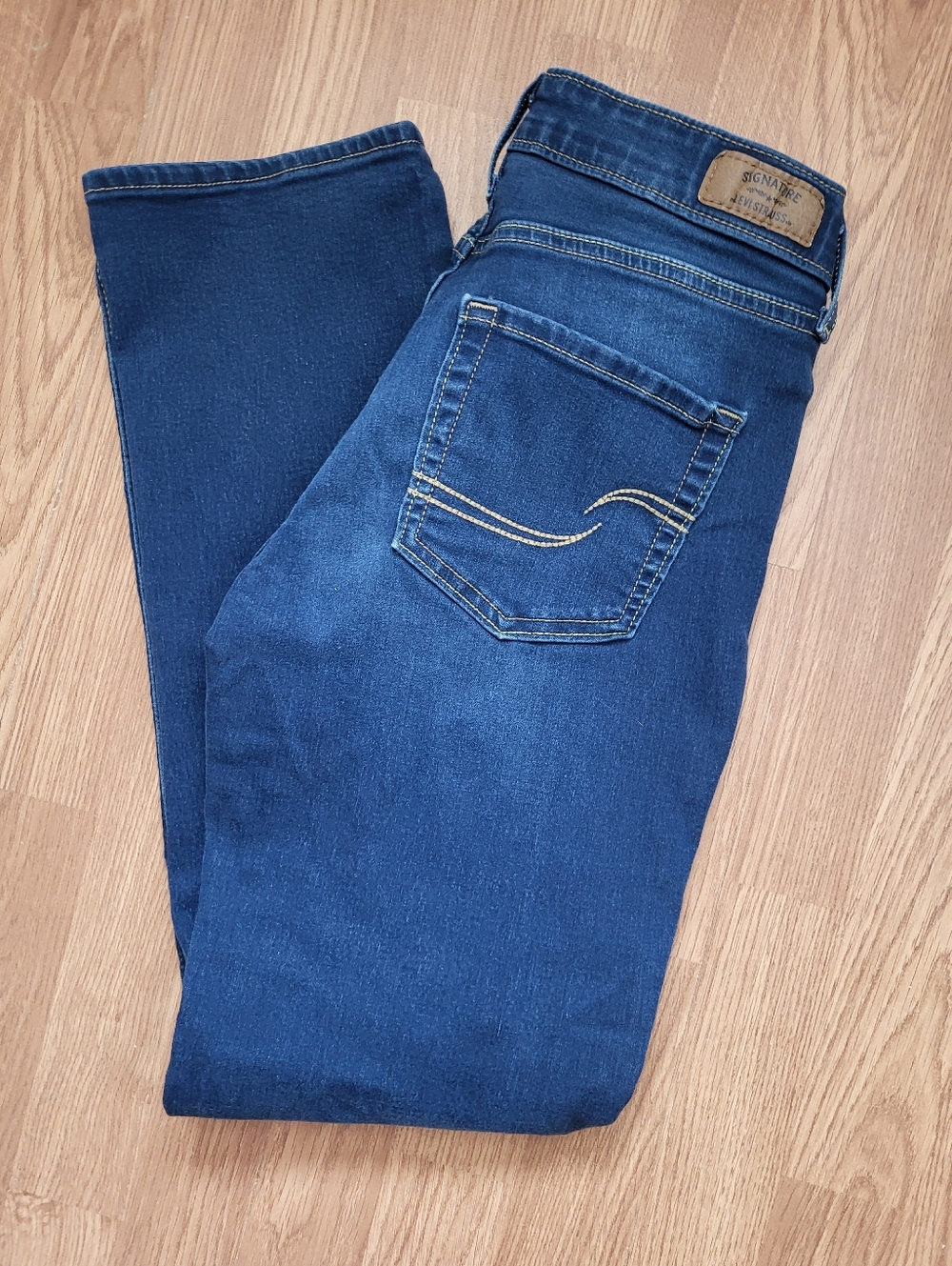 Signature By Levi's Strauss Women's Blue Stretch Denim Jeans Size 28